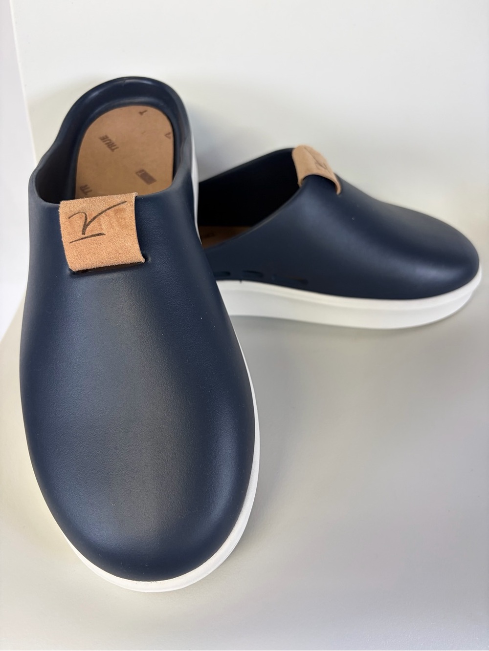 NEW - True Linkswear FS Slide - size 12